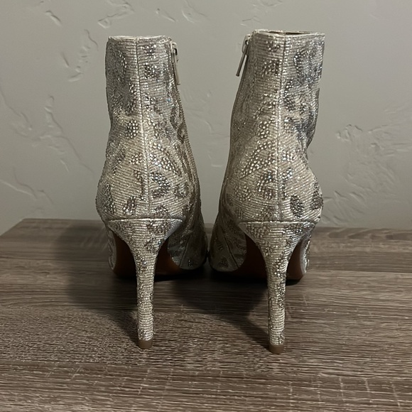 Gianni Bini Heels - Picture 3 of 7